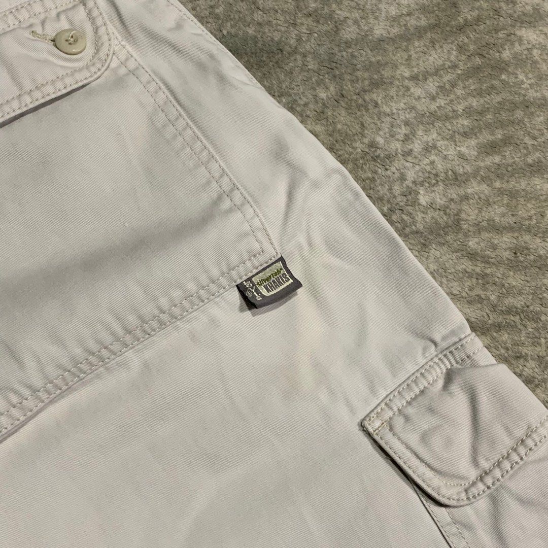 Levi's SilverTab Khakis Cargo Pants (Category: Jeans) located in Bulacan. Submitted by puronghustlin (Listing ID 1466059769, Image 3). Description: - Brand: Levi's SilverTab - Style: Vintage super baggy cargo pants - Color: Off-white / Cream - Features: Cargo pockets on both legs, buttoned back pockets, classic black and silver waist label - Fit: Relaxed / Streetwear fit - Condition: Great staple piece for daily wear -32x41 Baggy fit.