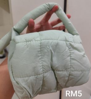 (Category: ) located in . Submitted by leongkaixuan (Listing ID 1465972791, Image 1). Description: .