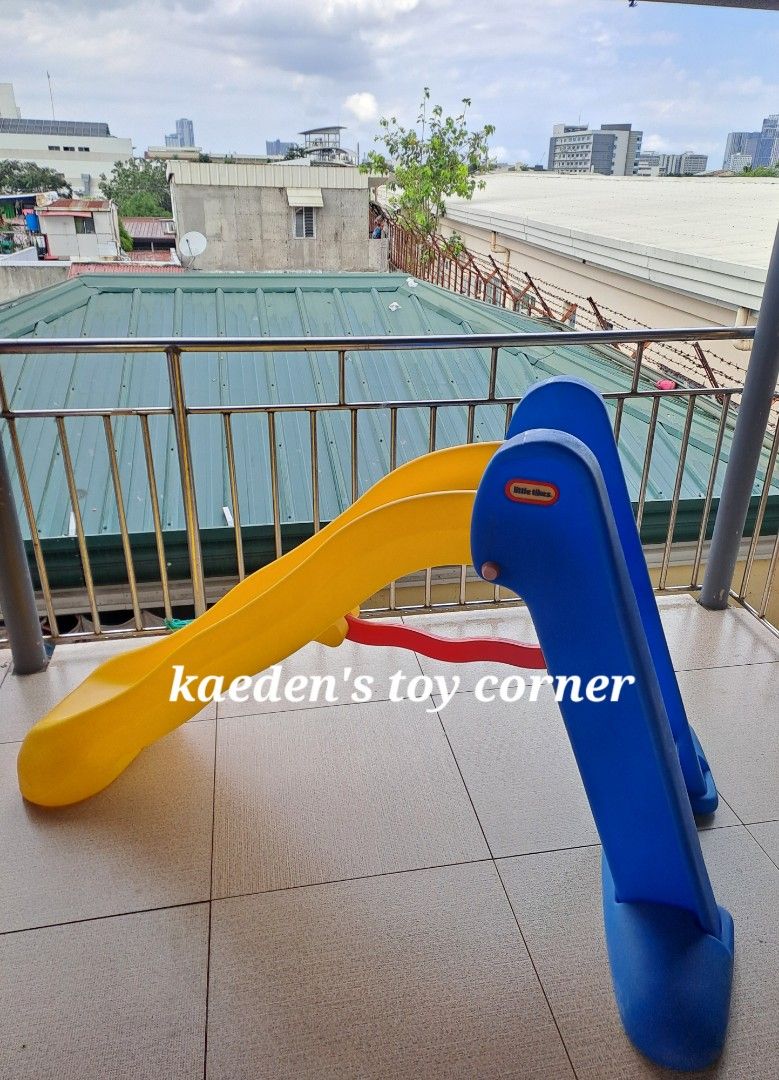 Little tikes easy storage Slide (Category: Kids Toys) located in Cebu City. Submitted by kaedenscebu (Listing ID 1466059913, Image 2). Description: Little tikes Easy Store Large Slide ▪︎Age suitable : 2 upto 7yrs old ▪︎Brand : Little tikes ▪︎Folding design for easy storage ▪︎Built with high rounde handles ▪︎Extra wide base for stability & prevent tipping. ▪︎Kid friendly step ▪︎Long gentle slope ▪︎Heavy duty double walled plastic ▪︎Indoor & outdoo