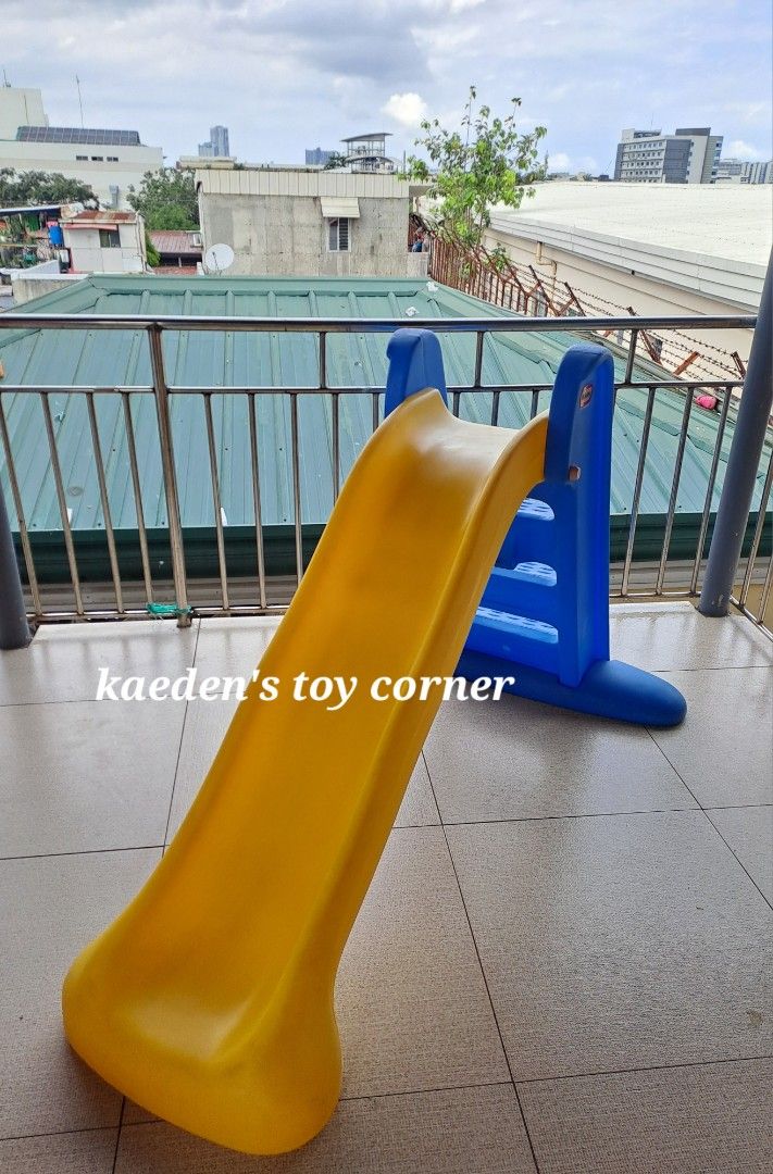 Little tikes easy storage Slide (Category: Kids Toys) located in Cebu City. Submitted by kaedenscebu (Listing ID 1466059913, Image 1). Description: Little tikes Easy Store Large Slide ▪︎Age suitable : 2 upto 7yrs old ▪︎Brand : Little tikes ▪︎Folding design for easy storage ▪︎Built with high rounde handles ▪︎Extra wide base for stability & prevent tipping. ▪︎Kid friendly step ▪︎Long gentle slope ▪︎Heavy duty double walled plastic ▪︎Indoor & outdoo