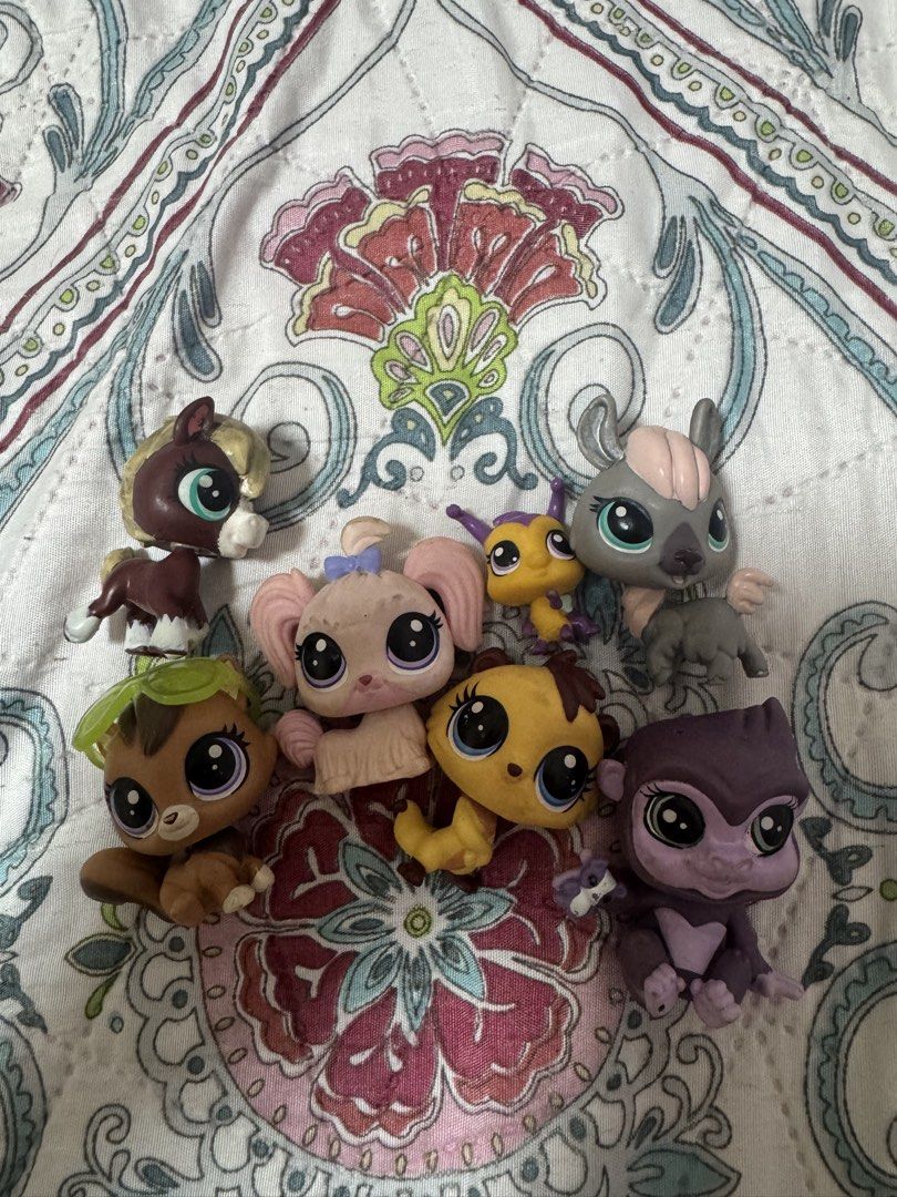 Littlest Pet Shop Assorted Animal Figures (Category: Kids Toys) located in Marikina City. Submitted by elisuet (Listing ID 1466118482, Image 1). Description: RFS - no more space.