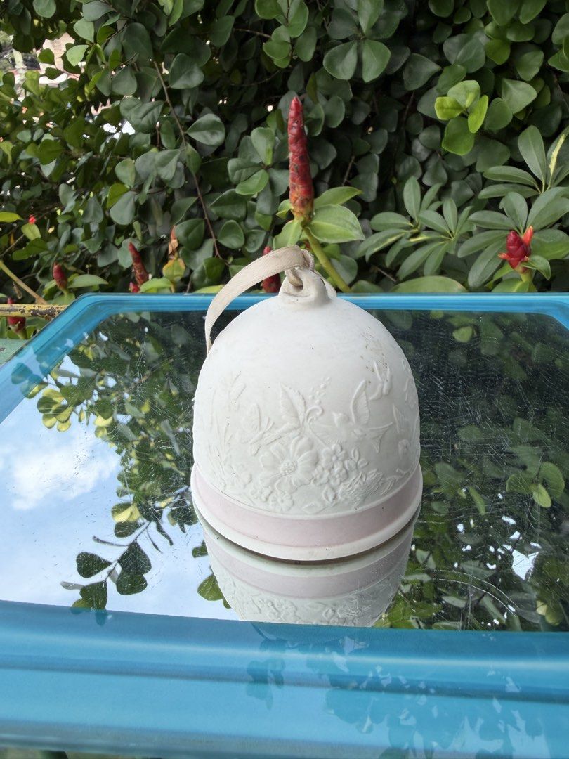 LLadro pink bell (Category: Other Home Decor) located in Davao. Submitted by parteawares2 (Listing ID 1466014240, Image 3). Description: One piece LLadro embossed bell.
