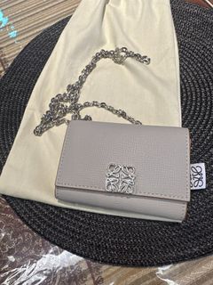 (Category: ) located in . Submitted by the_reloved_edit (Listing ID 1466008596, Image 1). Description: .