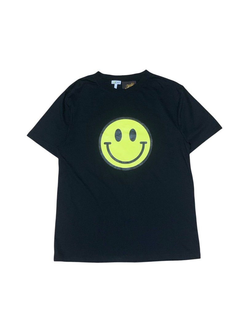 Loewe x Smiley (Category: Tshirts & Polo Shirts ) located in Manila. Submitted by lyf_7hrift (Listing ID 1466052977, Image 1). Description: Loewe x Smiley Shirt P300 25L 18W Dimes 10/10 Color Rate Asnew Condition.