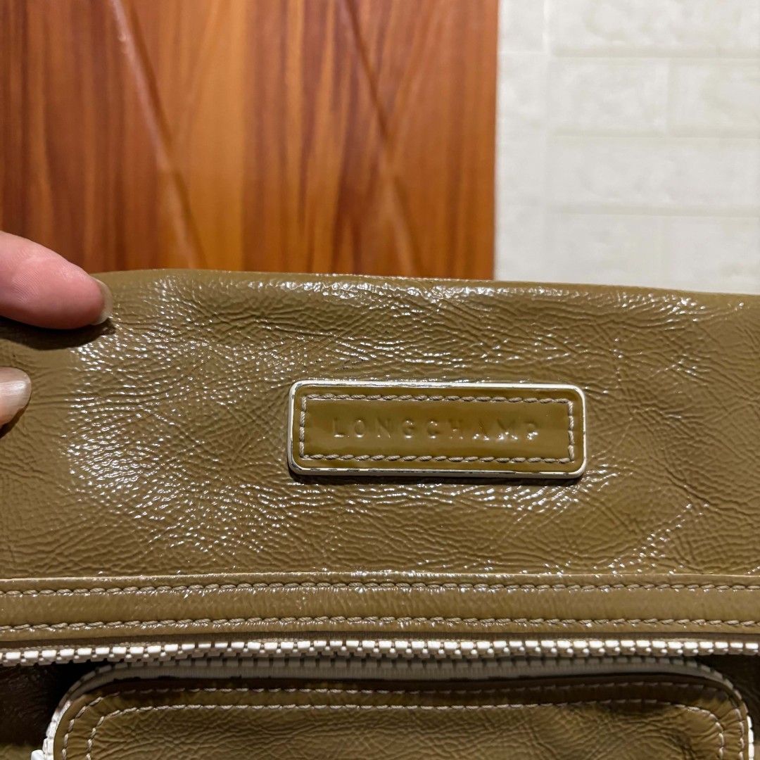 Longchamp Clutch bag (Category: Clutches) located in Carmen. Submitted by aquarius.00 (Listing ID 1466055695, Image 2). Description: excellent kasya long wallet need linis lang loob.