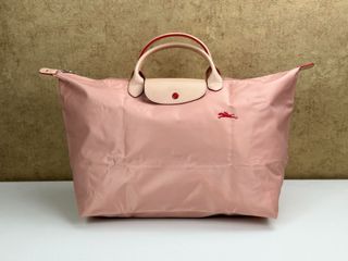 (Category: ) located in . Submitted by luxury_galeries (Listing ID 1465983582, Image 1). Description: .