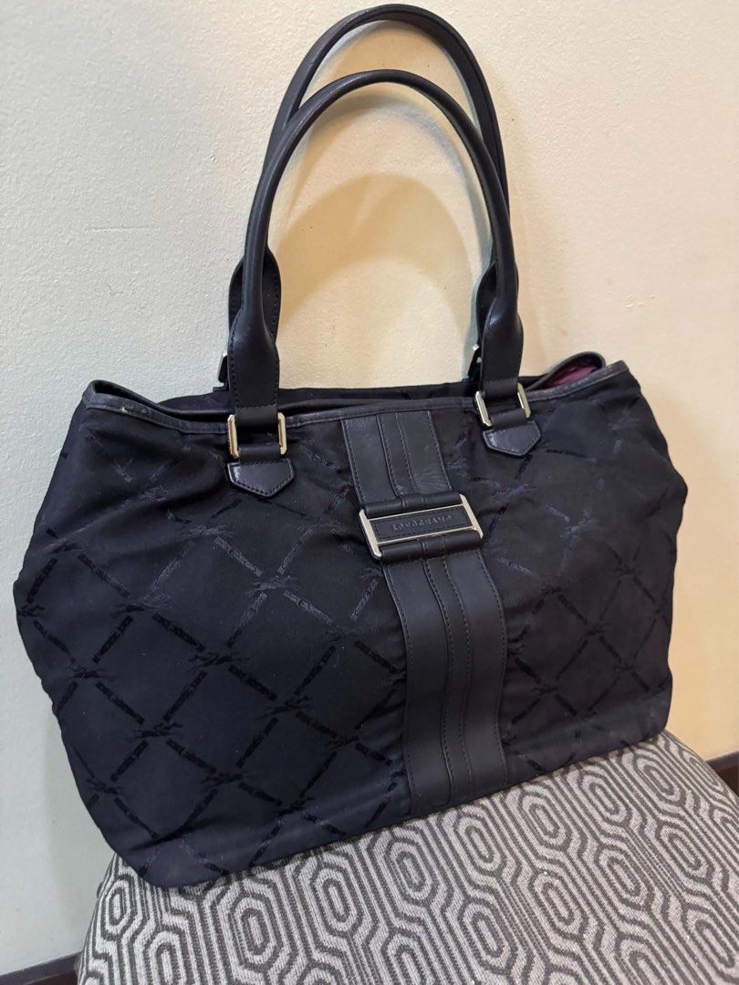 Longchamp Original (Category: Shoulder Bags) located in Quezon City. Submitted by dalsua (Listing ID 1465999102, Image 1). Description: Price negotiable.
