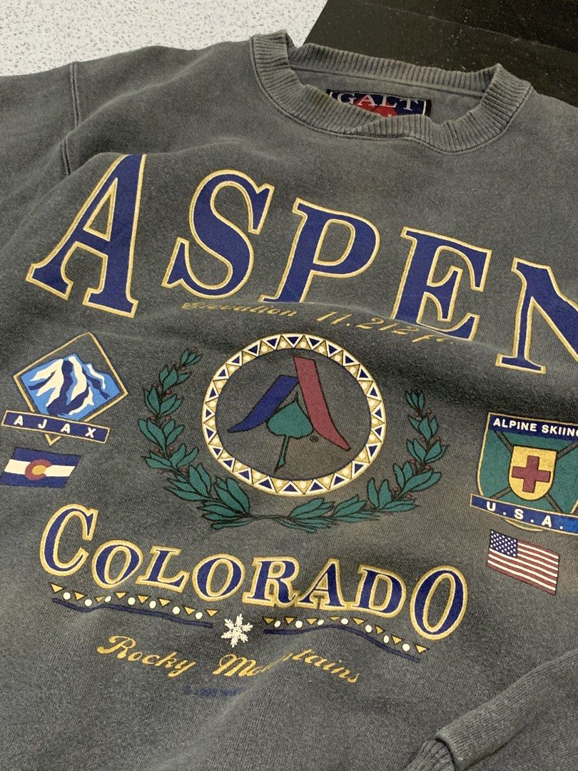 Longsleeve (Category: Coats, Jackets and Outerwear) located in Angeles City. Submitted by badillajel81176 (Listing ID 1466024376, Image 3). Description: WTS –Vintage Aspen Long sleeve 📏 Size: Tag size “Small“ Large 📏 Measurements: Width : 20 Length: 28.4 💢Issue- Sun Fade/Slightly Bacon Neck ✨ Condition: 10/7 🟦 Color Rate:10/7 📍 Pampanga Angeles City 📦 Shipping available nationwide.