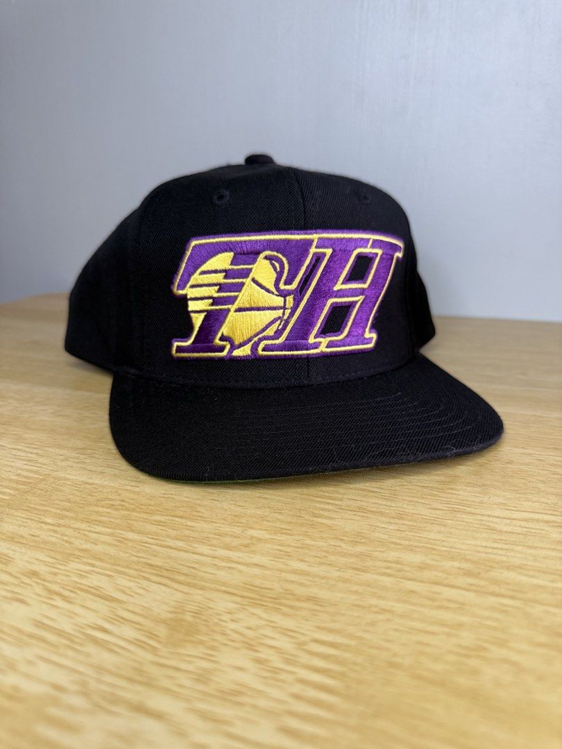 Los Angeles The Hundreds Hat black snapback (Category: Caps & Hats) located in Vigan. Submitted by catmoonlilith (Listing ID 1466002778, Image 1). Description: .
