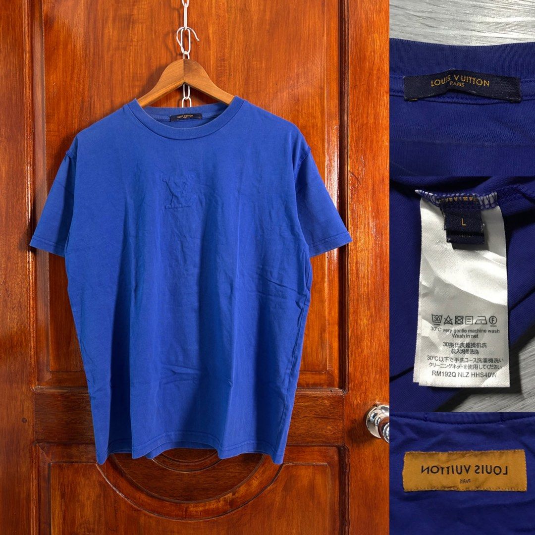 LOUIS VUITTON (Category: Tshirts & Polo Shirts ) located in Lingayen. Submitted by lacesteja15958 (Listing ID 1465981572, Image 1). Description: LOUIS VUITTON 🔥 DIMES: 22x26.5 SIZE: L ON TAG COLOR RATE: 9.8/10 EXCELLENT CONDITION MINE: 849.