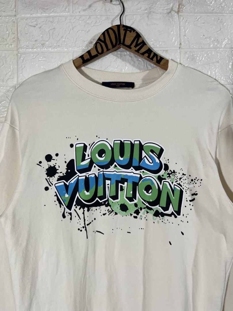 louis vuitton graffiti cream sweater (Category: Coats, Jackets and Outerwear) located in Manila. Submitted by lloydiemmfmannn (Listing ID 1466060805, Image 2). Description: louis vuitton graffiti sweater sz XS on tag fits S w19 l25.5 flaws: pasay location.