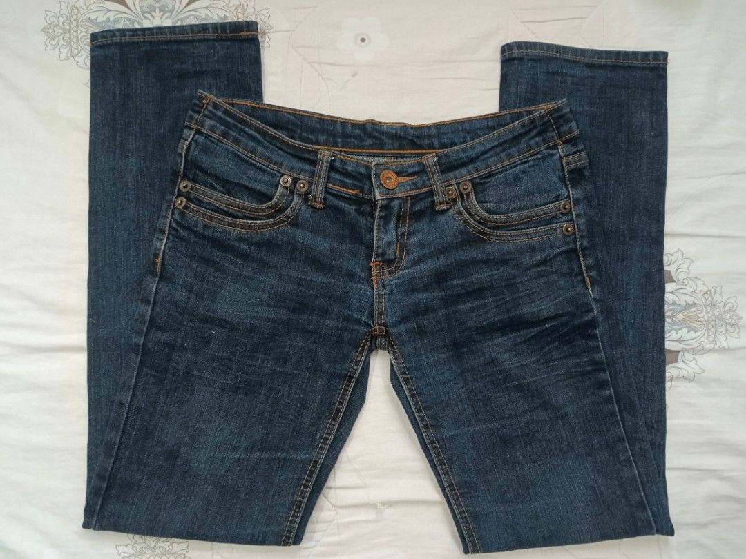 Lowrise Bootcut Jeans (Category: Jeans) located in San Juan City. Submitted by chanellycloe (Listing ID 1466048757, Image 1). Description: Brand: N/A Color: Denim/Dark Blue Style: Lowrise Bootcut Jeans Price: 380 📏Measurements: - Width: 30 Mode of Payment: 💙GCash Mode of Delivery: 🧡Lalamove.