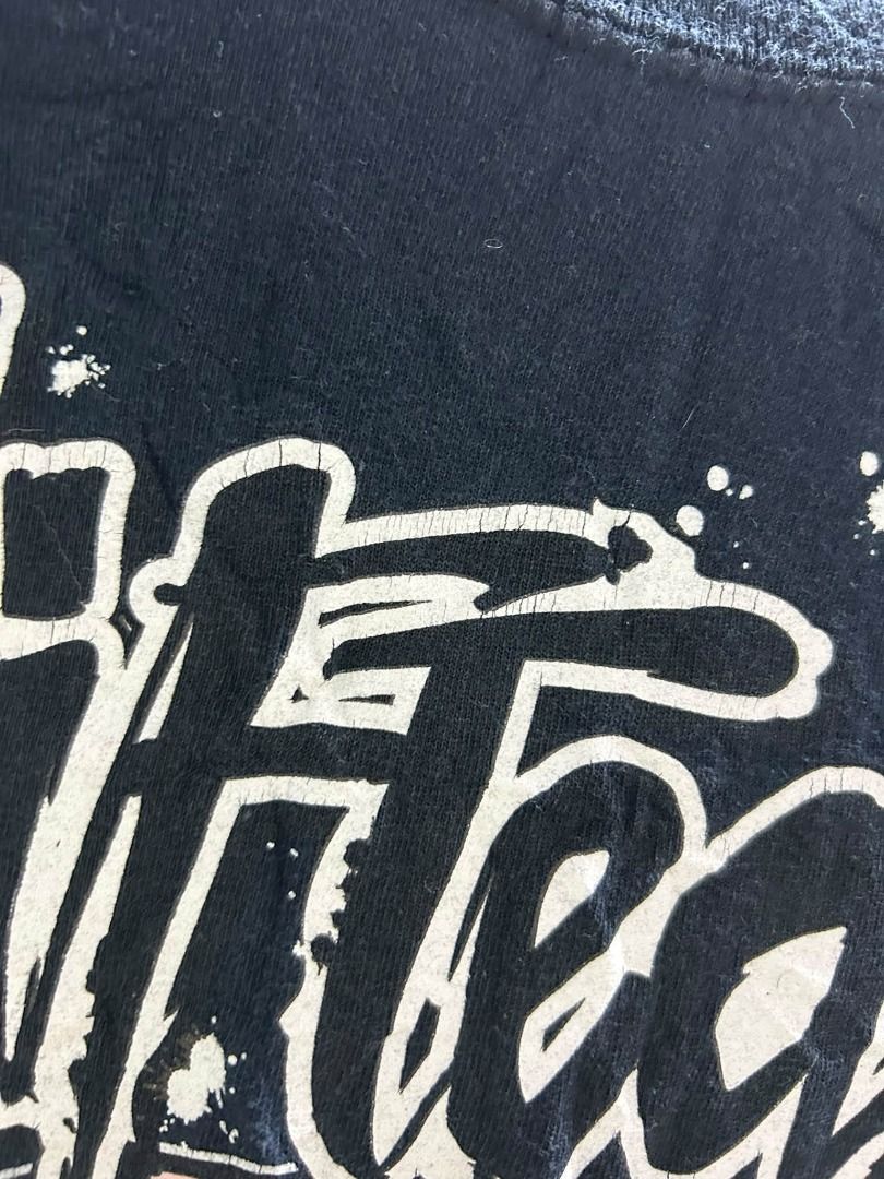 LRG (Category: Tshirts & Polo Shirts ) located in Caloocan City. Submitted by j3ngsanity (Listing ID 1466068555, Image 3). Description: ISSUE : MIN CRACK PRINTS DIMES : 21x28.