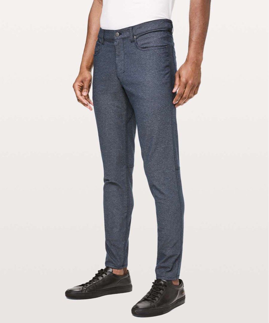 Lululemon ABC Pant Skinny dot 32 (Category: Activewear) located in Iba. Submitted by xooperfindslb (Listing ID 1466003995, Image 1). Description: Lululemon ABC Pant Skinny *Tech Canvas 34” Heathered Deep Navy Dot 32 ( waist when laid flat -17”) May blue stain sa may lower seam ng pants Other than that like new quality na sya Sale price na po since may slight issue Original price nito sa site $128.