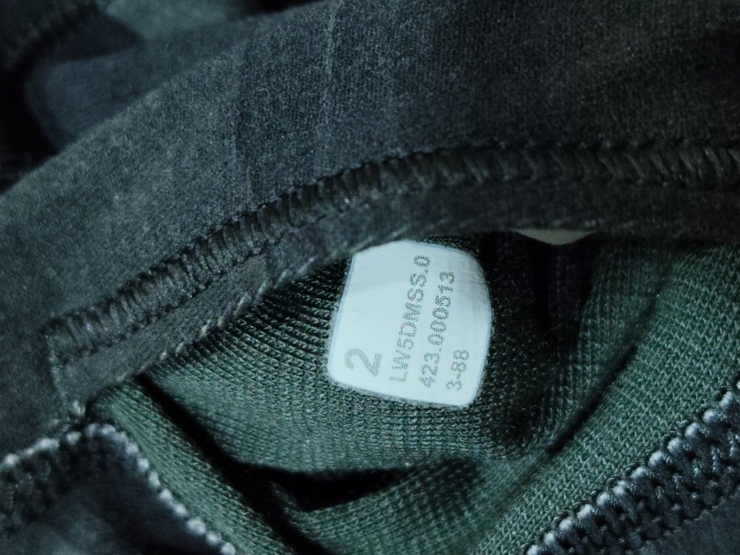 Lululemon Align High Waist Leggings (Category: Activewear) located in General Santos City (Dadiangas). Submitted by alfredanth42291 (Listing ID 1465966748, Image 3). Description: LULULEMON LEGGING dark green grey pattern womens XS dot size 2 W: 24-33 L: 32.5 -quickdry ✓excellent condition 300 #gym #yoga #pickleball #sports #running.