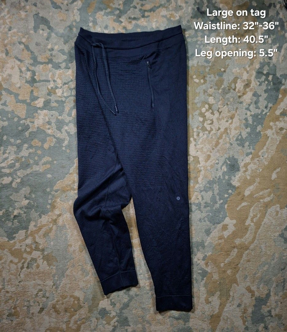 Lululemon engineered warmth jogger (Category: Joggers) located in Tagaytay City. Submitted by joselito_acosta (Listing ID 1466135586, Image 3). Description: Lululemon engineered warmth jogger Super comfy fabrics In excellent condition No issues 9/10 color rate Large on tag Waistline: 32"-36" Length: 40.5" Leg opening: 5.5" Authentic ✅ ✅ ✅ 399+shipping fee only Location: tagaytay Dm to purchase 📩 📩 📩.
