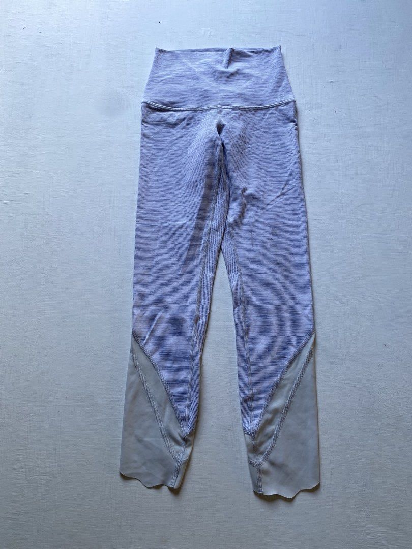 Lululemon Wunder Under Scalloped Hem High-Rise Crop (Category: Activewear) located in Bauang. Submitted by theactivearchive (Listing ID 1466097774, Image 2). Description: Dot 2 L 20-26 W 30 No issue Wash before use 📌 SHOP RULES & DETAILS ✨ First to pay, get the item! ✨ Open for reservation (₱100 minimum down payment) ✨ GCash Only | J&T Express ✨ Pay Now, Ship Now 👉 Please read my bio before placing an order. Discounts are welcome, but please no