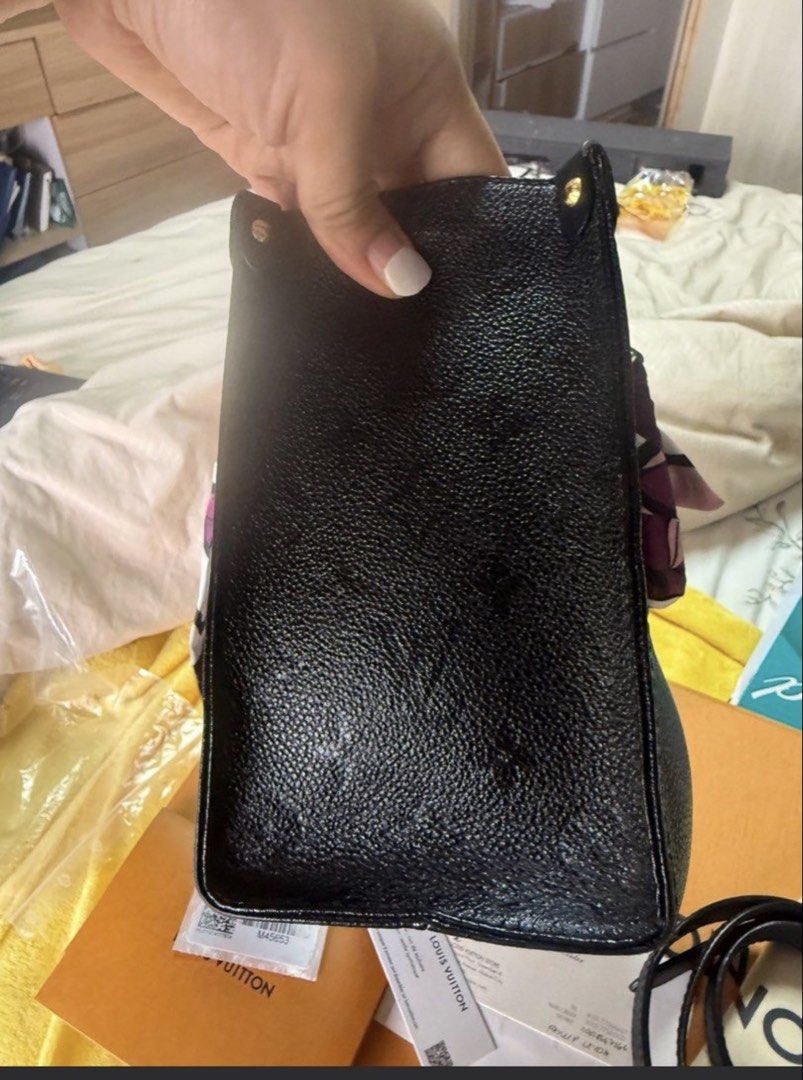 LV OTG PM (Category: Cross-body Bags) located in Quezon City. Submitted by yassitan (Listing ID 1466050162, Image 3). Description: Selling my Pre loved LV OTG / PM Size Low ballers will auto ignore - Available hanggat nka post - Pls see photos - With entrupy cert from bag Compartment RFS: Too many bag - naka stored lang .