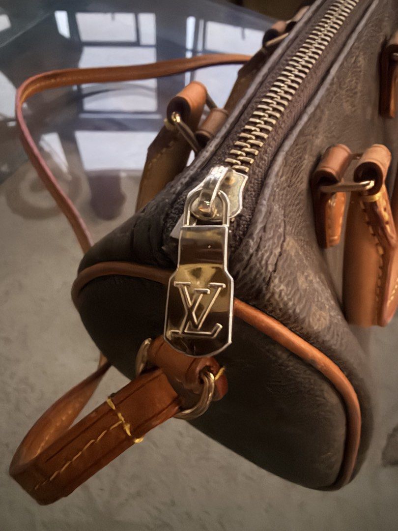 Lv speedy nano vintage (Category: Luxury Bags & Wallets) located in San Pascual. Submitted by s3resale (Listing ID 1466053885, Image 2). Description: Not coded Japan sourced Photos already uploaded, no asking for more photos if your not buying….