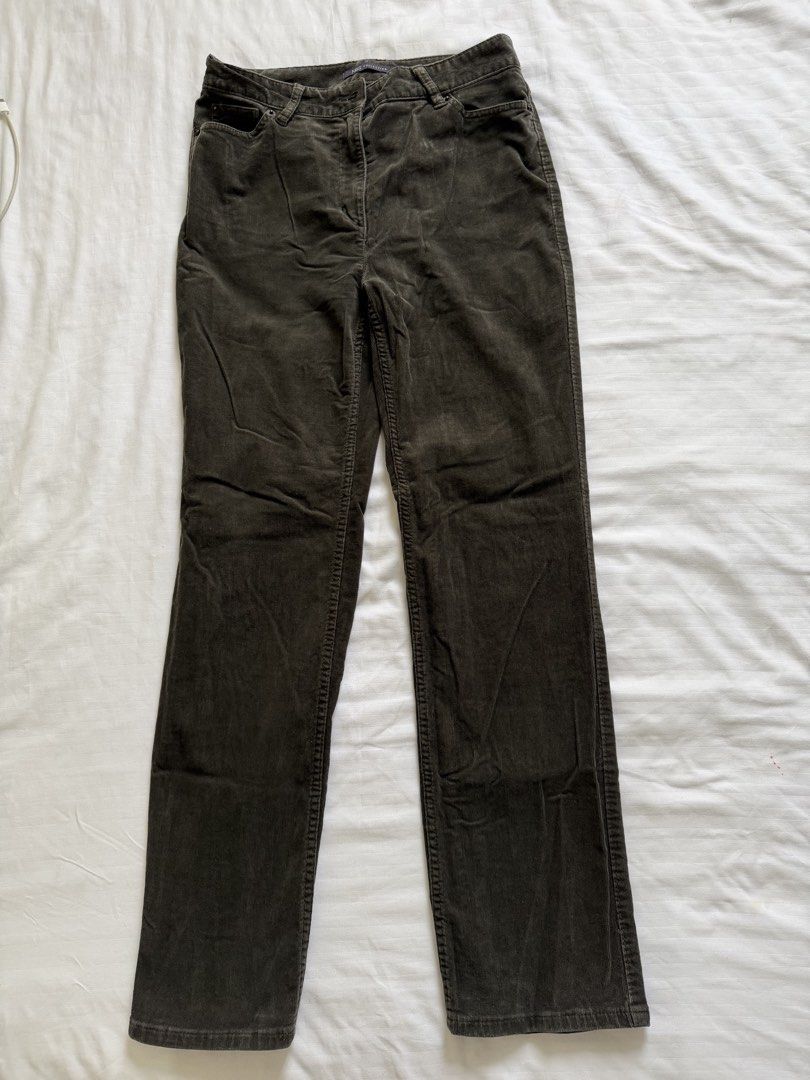 M &S Collection (Marks & Spencer) Pants/ Jeans (Category: Jeans) located in Taguig. Submitted by rosie.xoxo (Listing ID 1465979670, Image 2). Description: Black corduroy Length: 39 inches RFS: Maliit na sakin.