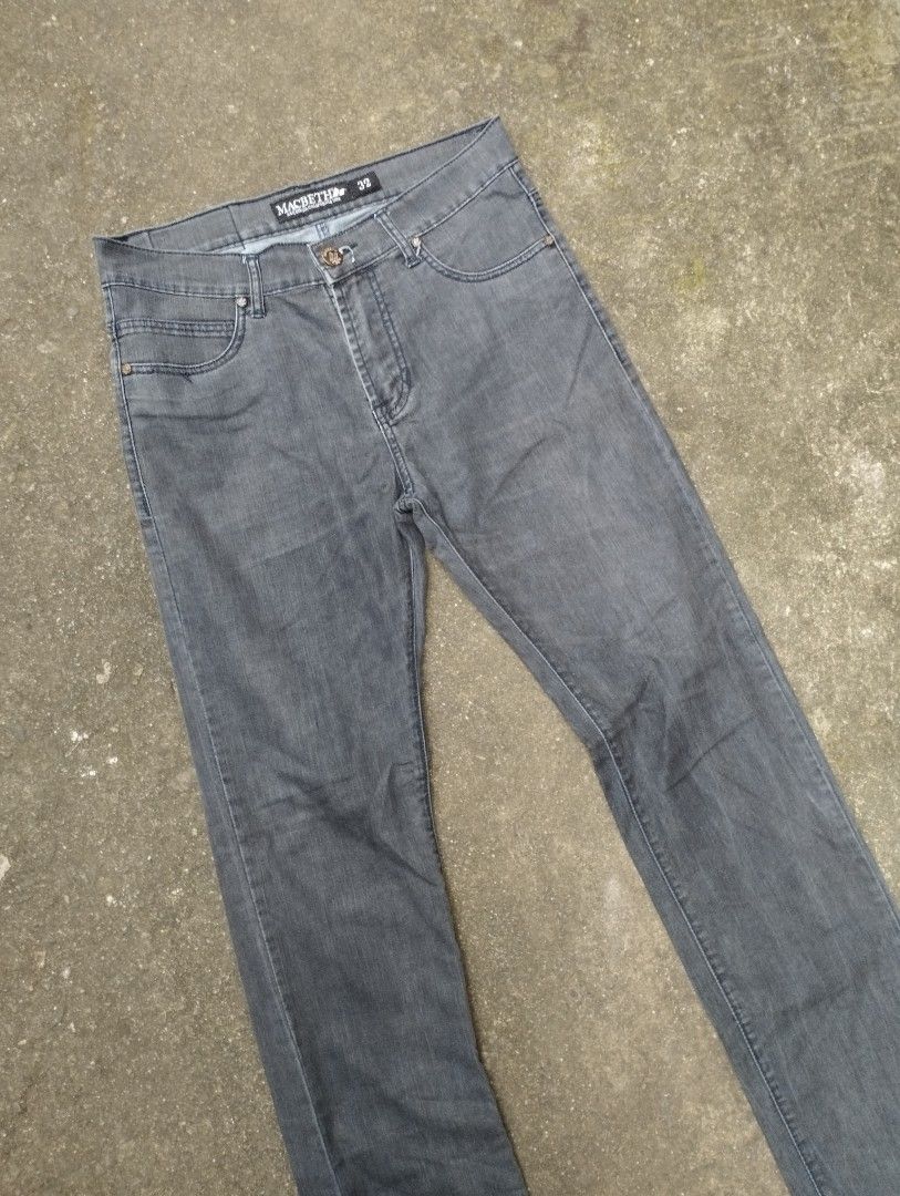 Macbeth Acid Washed Jeans (Category: Jeans) located in Manila. Submitted by neil_sellingaccount (Listing ID 1466074869, Image 2). Description: 32 waist 42 length 11 tigh 6.5 leghole good condition no issue.