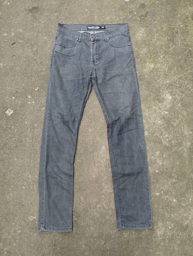 Macbeth Acid Washed Jeans (Category: Jeans) located in Manila. Submitted by neil_sellingaccount (Listing ID 1466074869, Image 1). Description: 32 waist 42 length 11 tigh 6.5 leghole good condition no issue.