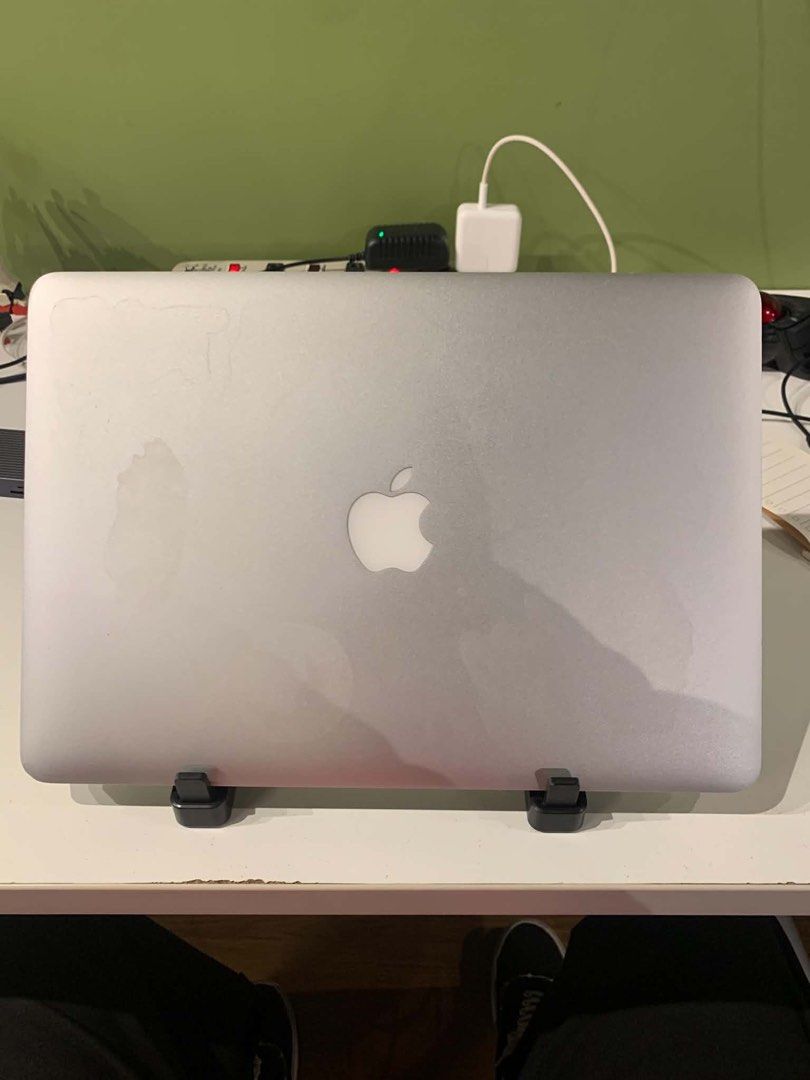 MacBook Air 2017 (Category: Laptops & Notebooks) located in Manila. Submitted by sofiaaadc (Listing ID 1466148768, Image 2). Description: Can nego Selling my MacBook Air 2017, great for students, basic work, browsing, documents, online classes, and everyday use. SPECIFICATIONS: Model: MacBook Air 13-inch (2017) Processor: Dual-Core Intel Core i5 RAM: 8GB Storage: 256GB SSD Graphics: Intel HD Graphics 6000 Display: 13-inch Operating System: macOS 