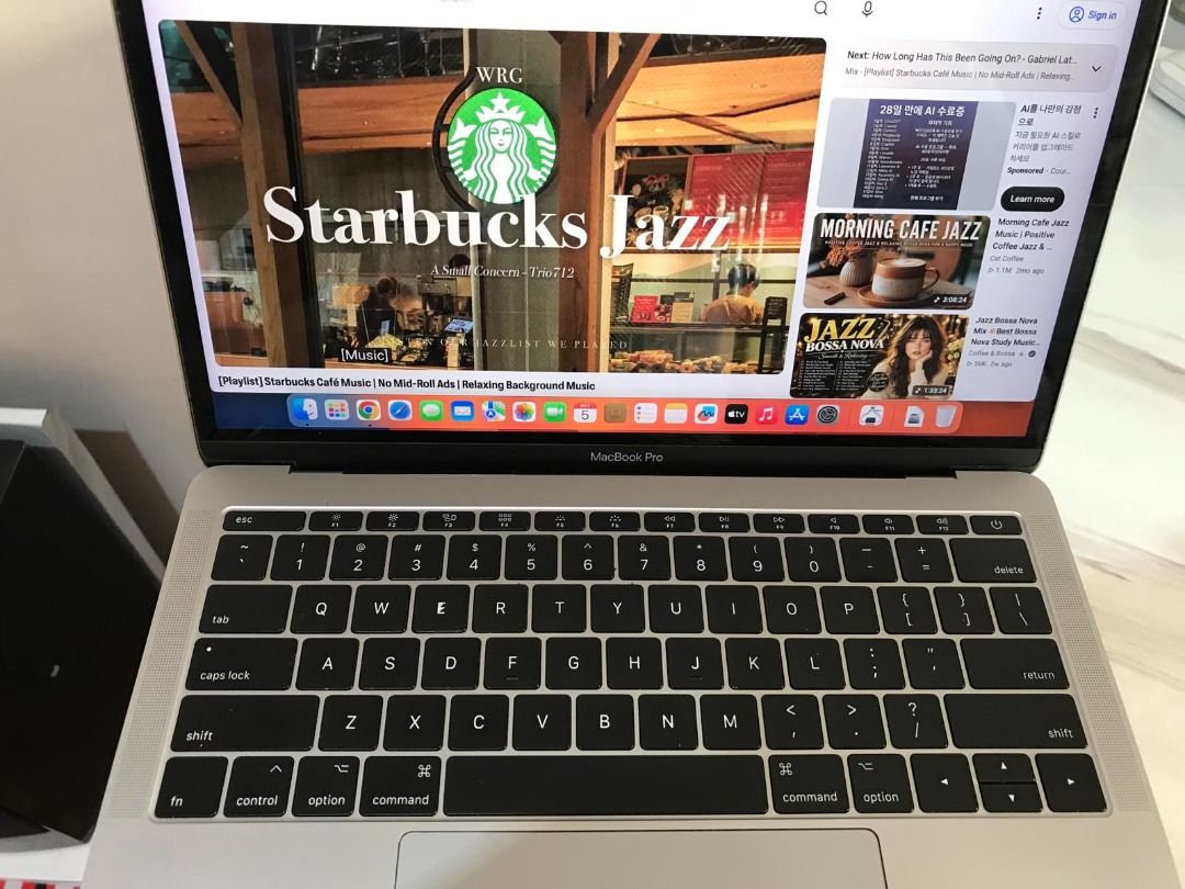 Macbook Pro 2017 Space Gray Intel-Core i5 256g (Category: Laptops & Notebooks) located in Quezon City. Submitted by paulsonzainfo-22 (Listing ID 1466092968, Image 3). Description: ✅ Macbook Pro 2017 ,Space Gray ✅ 13inch ✅ Processor: i5 ✅ RAM : 8 GB ✅ Storage: 256 GB ✅ macOS: Ventura ✅ Battery Cycle: 518 Normal ✅ Display: 2560x1600 ✅ 100% Good Condition ✅ NO ISSUES ✅ Freshly Reset -Ready for immediate use 🎁 MS Office 2019 , Original Charger NEGOT