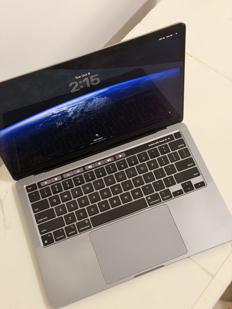 Macbook Pro M1 16gb/256gb (Category: Laptops & Notebooks) located in Manila. Submitted by bintrovert (Listing ID 1466145672, Image 2). Description: MacBook Pro M1 (2020) – 16GB RAM / 256GB SSD Price: ₱32.5K (Negotiable wag lang abusado) Selling my 16GB M1 Pro. Perfect for remote work, virtual assistants, and heavy multitasking (handles multiple browser tabs and CRMs with zero lag). -Specs: Apple M1 chip, 16GB RAM, 256GB SSD -Status: Clean unit, n