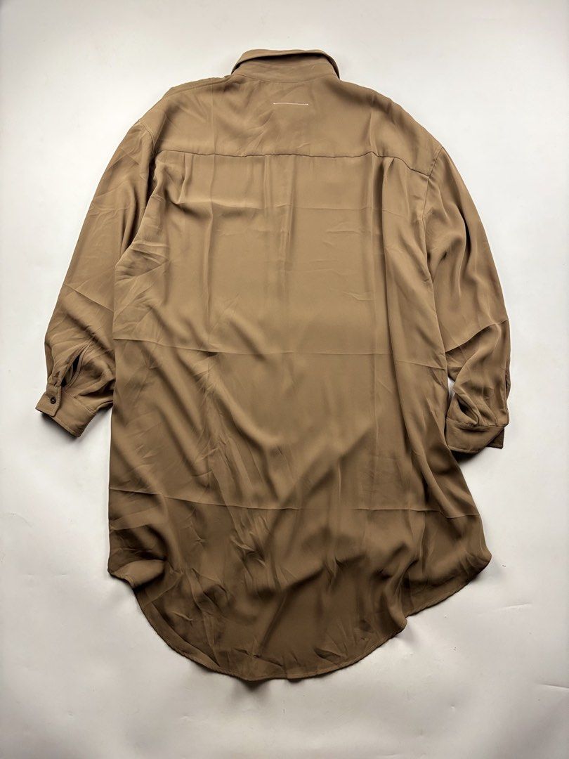Maison Margiela MM6 Oversized Shirt (Category: Longsleeves) located in Makati City. Submitted by ragrepository (Listing ID 1465980589, Image 2). Description: Maison Margiela MM6 Oversized Shirt Tagged as Medium Length- 38” Pit to pit- 28” Sleeves- 22” Shoulder-23” Condition- 9/10 Flaw- Minor fabric runs .