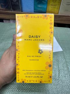 (Category: ) located in . Submitted by luxuryfragrances (Listing ID 1466052636, Image 1). Description: .