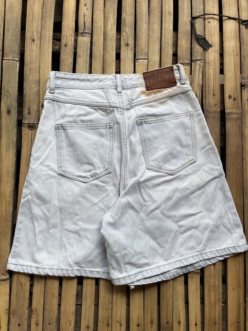 Marithe (Category: Shorts) located in Davao. Submitted by brightocean.a8c3ac (Listing ID 1466132489, Image 3). Description: .