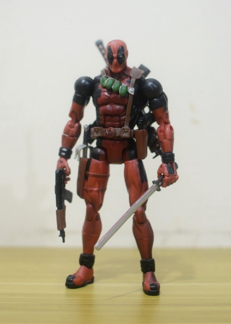 Marvel Legends Deadpool | Series 6 (Category: Figurines & Statues) located in Malabon City. Submitted by jaopelaez (Listing ID 1466133135, Image 3). Description: For Sale Deadpool Marvel Legends Series 6 Toy biz Location: Caloocan City Payment: Gcash Shipping: LBC or Lalamove Feel free to send a pm for more details. Magandang araw, salamat! :).