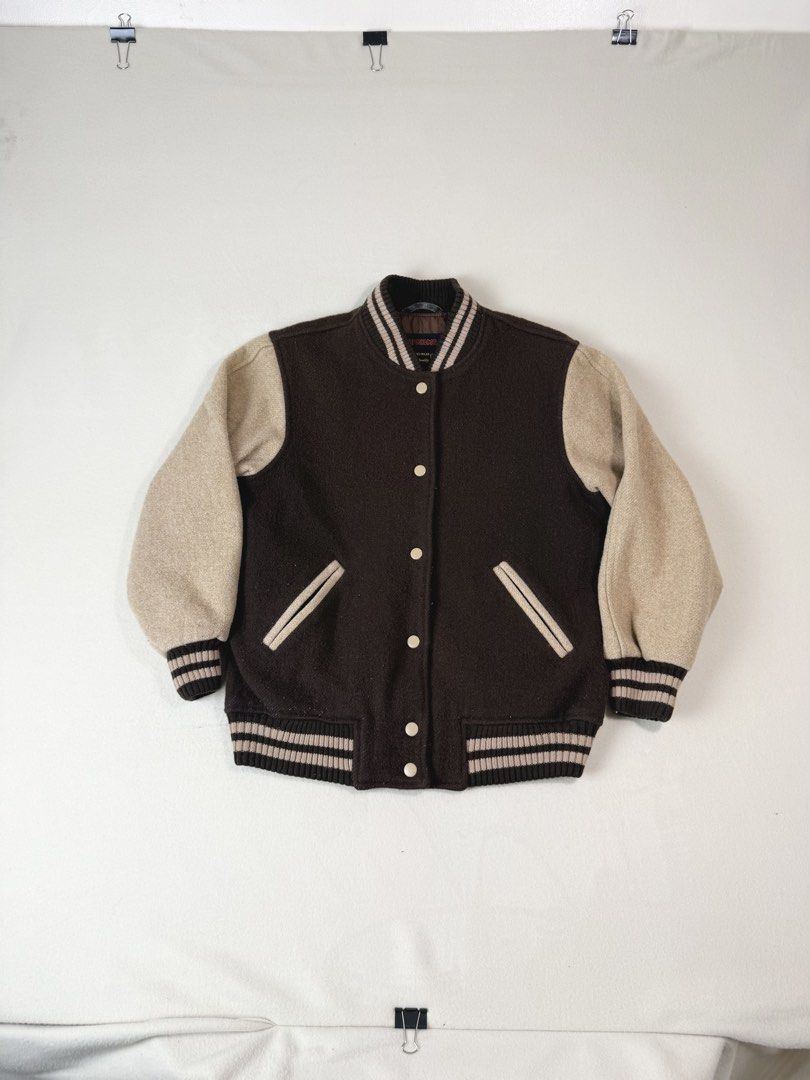 McGregor Varsity (Category: Coats, Jackets and Outerwear) located in Manila. Submitted by badwillcurated (Listing ID 1466065842, Image 1). Description: McGregor 80s Two-toned wool varsity jacket S on tag- 21W 22L 9.8/10 Issues: None.