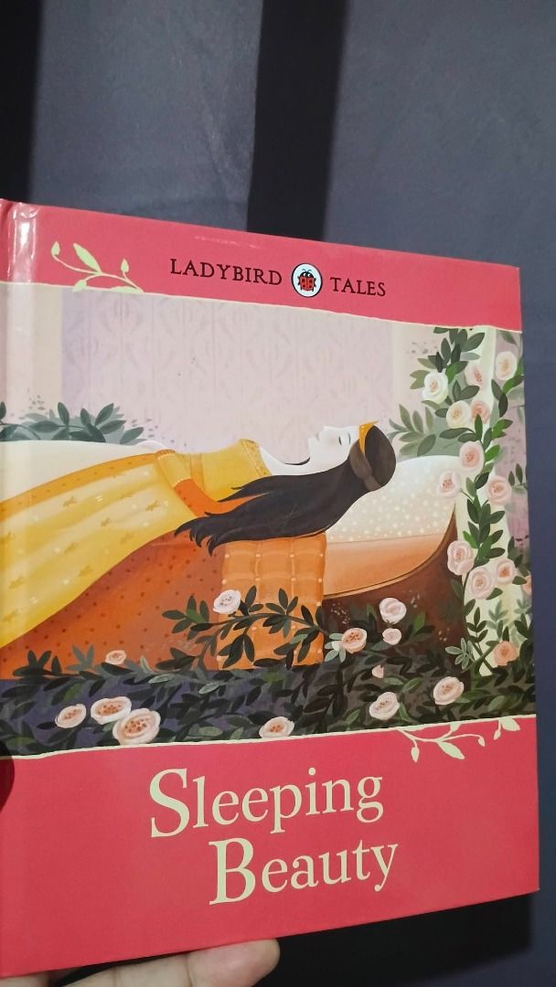 MEDIUM-SIZED LADYBIRD CLASSICS BOOK BUNDLE (5 BOOKS) (Category: Children's Books) located in Cagayan de Oro. Submitted by crome2024 (Listing ID 1466110359, Image 3). Description: .