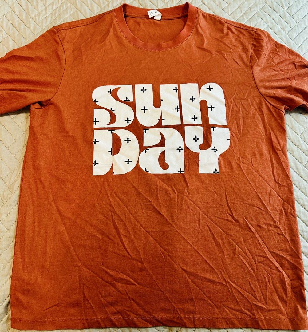 Men’s Shirts Bundle (Category: Tshirts & Polo Shirts ) located in Binan City. Submitted by fashiongossiponlineboutique (Listing ID 1465984781, Image 2). Description: Men’s Shirt Bundle Never worn just stored 1. Sunday Orange Tee Size 3XL 2. Blue Pull&Bear Tee Size XL 3. Black Tee 4. White Love Bear Tee Size 2XL 5. Blue Aēropostale Size XL RFS: Wrong Size and not my sons type Decluttering Take All for P750.