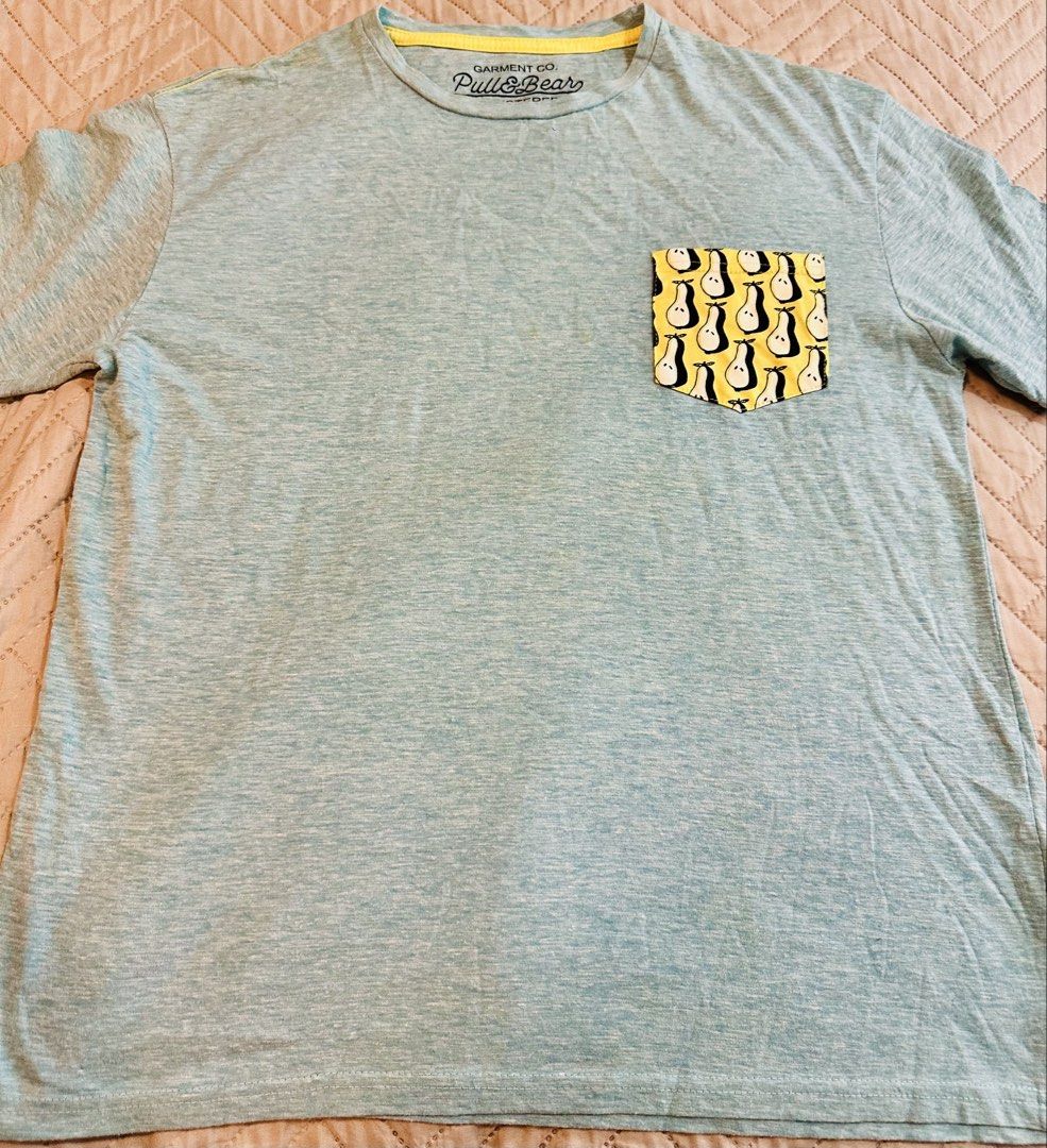Men’s Shirts Bundle (Category: Tshirts & Polo Shirts ) located in Binan City. Submitted by fashiongossiponlineboutique (Listing ID 1465984781, Image 3). Description: Men’s Shirt Bundle Never worn just stored 1. Sunday Orange Tee Size 3XL 2. Blue Pull&Bear Tee Size XL 3. Black Tee 4. White Love Bear Tee Size 2XL 5. Blue Aēropostale Size XL RFS: Wrong Size and not my sons type Decluttering Take All for P750.