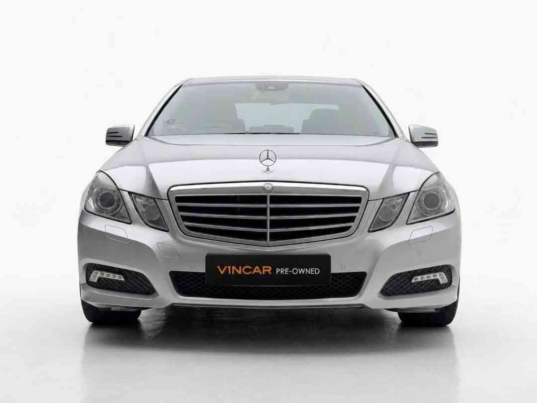 Mercedes-Benz E-Class E250 CGI (Category: Used Cars) located in Singapore. Submitted by vincar_pre-owned (Listing ID 1466097330, Image 1). Description: Extremely well maintained and taken care off by the previous owner! One of the best luxury sedans ever sold! Spacious and comfortable interior with a smooth and reliable powertrain! Contact us today to arrange a viewing for this unit at the V1ncar pre-owned showroom now! Accessories: Keyless entry