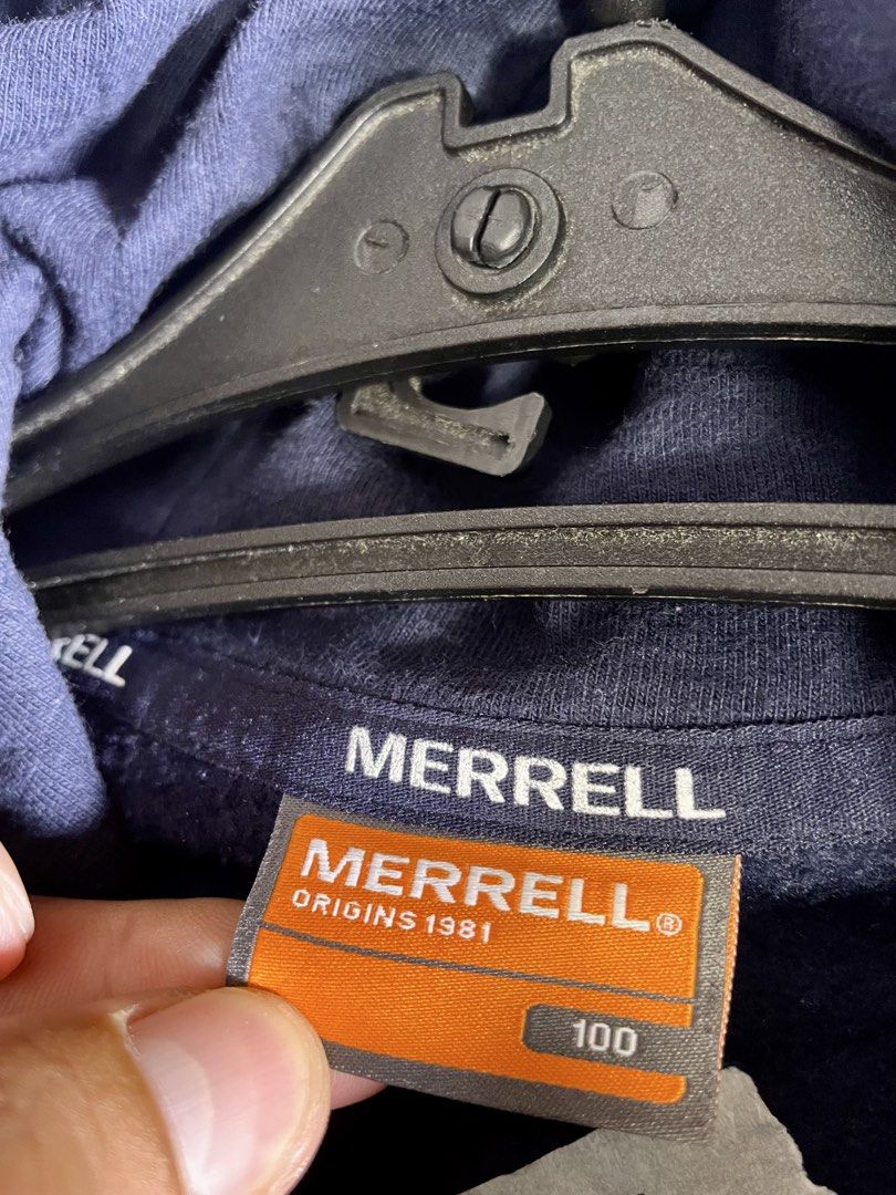 MERREL (Category: Coats, Jackets and Outerwear) located in Davao. Submitted by the_rare_hustla (Listing ID 1465986768, Image 3). Description: MERREL Issue None Need Wash Only Color rate 10/10 Width - 21 Length - 27 Size 100 on tag Fit To Med-Large Dm If Interested!.