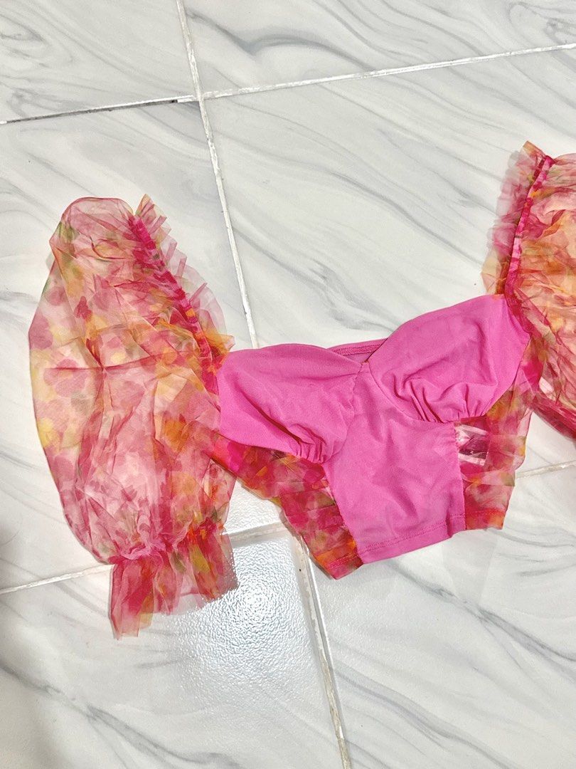 Mesh sleeves Floral Bustier Top (Category: Blouses) located in Bulacan. Submitted by archivesbyjanine (Listing ID 1466041451, Image 2). Description: .