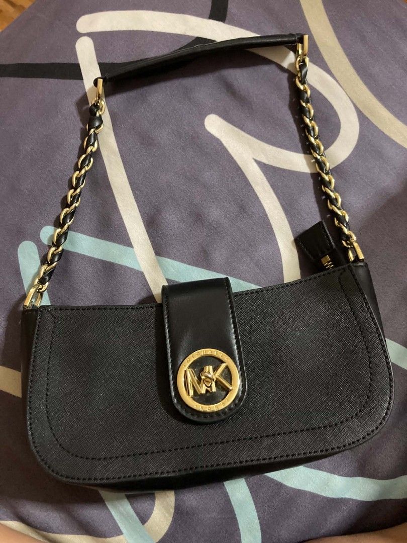 Michael Kors (Category: Luxury Bags & Wallets) located in Manila. Submitted by bhiejoy30 (Listing ID 1466111452, Image 1). Description: Mk bags. PM for other details.