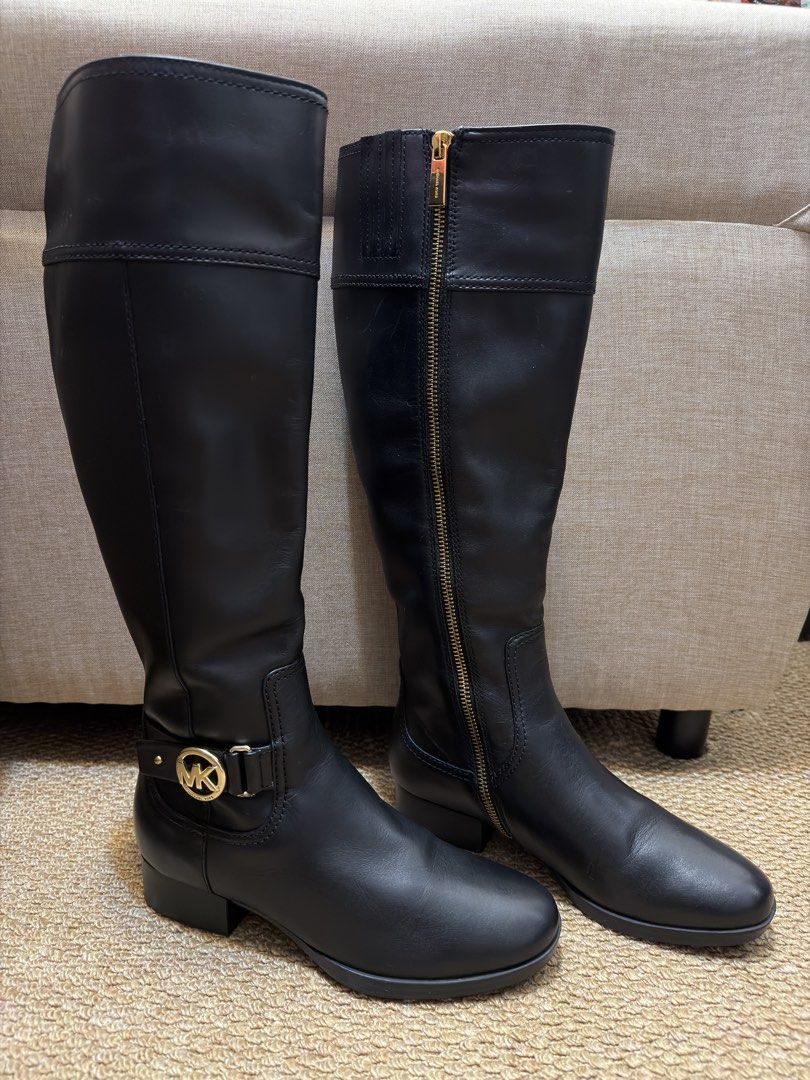 Michael Kors Black Boots (Category: Boots) located in Subic. Submitted by serra. (Listing ID 1466062976, Image 2). Description: 🎀No issue, minimal sings of wear only. Please check uploaded photos for more details. 📍Subic, Zambales 💵Payment first via gcash 📦Shipping nationwide via J&T.