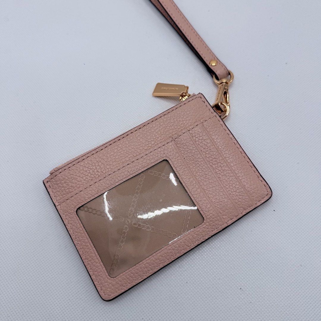Michael kors Orig Coins Purse (Category: Wallets & Card holders) located in Quezon City. Submitted by ajandstevenshopscorner (Listing ID 1466155824, Image 3). Description: Fixed Price.