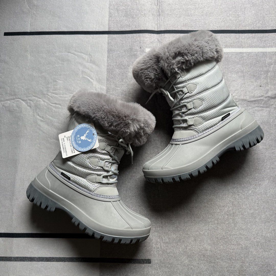 Mid-calf waterproof snow boots (Category: Boots) located in Baguio. Submitted by puss_n_boots2600 (Listing ID 1466153974, Image 1). Description: Size 41 Good As New.