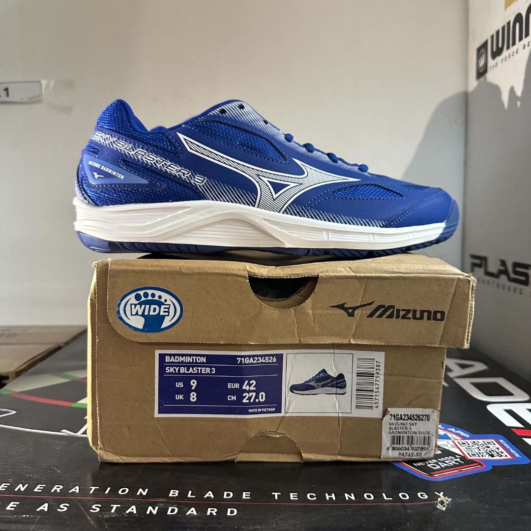 Mizuno Sky Blaster 3 Badminton Shoes Size 9 (Category: Other Sports Equipment and Supplies) located in Pasig City. Submitted by sriplace (Listing ID 1466026929, Image 2). Description: Mizuno Sky Blaster 3 Badminton Shoes Unisex damaged Box srp: 4765 71GA23******.