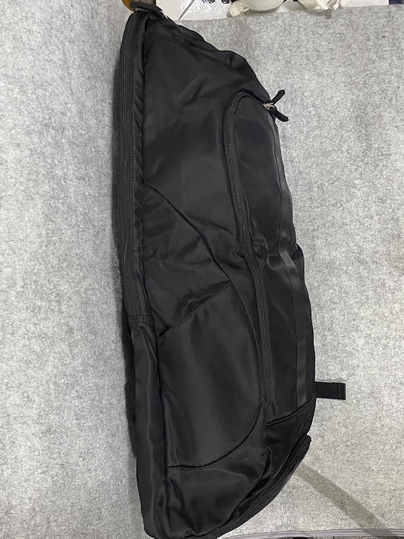 mizuno tennis bag (Category: Looking For) located in Calamba. Submitted by thriftingoverload (Listing ID 1466079539, Image 2). Description: plus shipping fee.