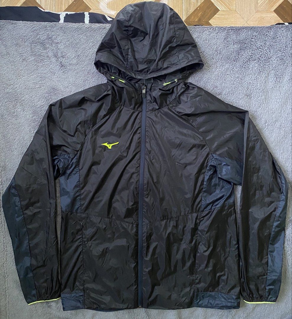 Mizuno Windbreaker Running Jacket (Packable) (Category: Activewear) located in Cebu City. Submitted by markvoid (Listing ID 1466110532, Image 1). Description: Mizuno Windbreaker Running Jacket (Packable) >Excellent Condition >Like New >No Flows >Color Rate: 10/10 >Color May Vary Due To Light >Width: 21 >length: 27 >Size: Large >Price+SF >MOP: Gcash/Bank Transfer >Shipping: J&T Mandaue City.