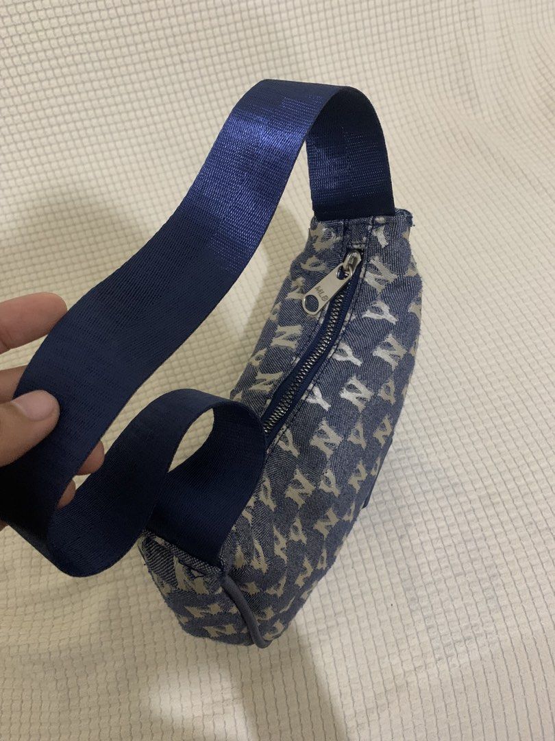 MLB Classic Shoulder Bag (Category: Shoulder Bags) located in Surigao. Submitted by luxxbytm.ph (Listing ID 1466060171, Image 3). Description: .