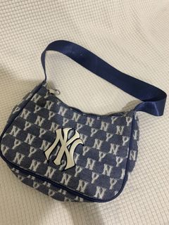 (Category: ) located in . Submitted by luxxbytm.ph (Listing ID 1466060171, Image 1). Description: .