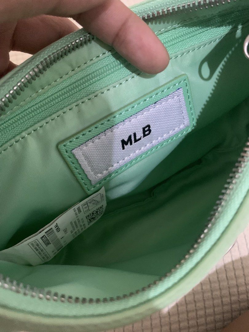 MLB Monogram Jacquard Boston Red Sox Shoulder Bag (Category: Shoulder Bags) located in Surigao. Submitted by luxxbytm.ph (Listing ID 1466060017, Image 3). Description: .